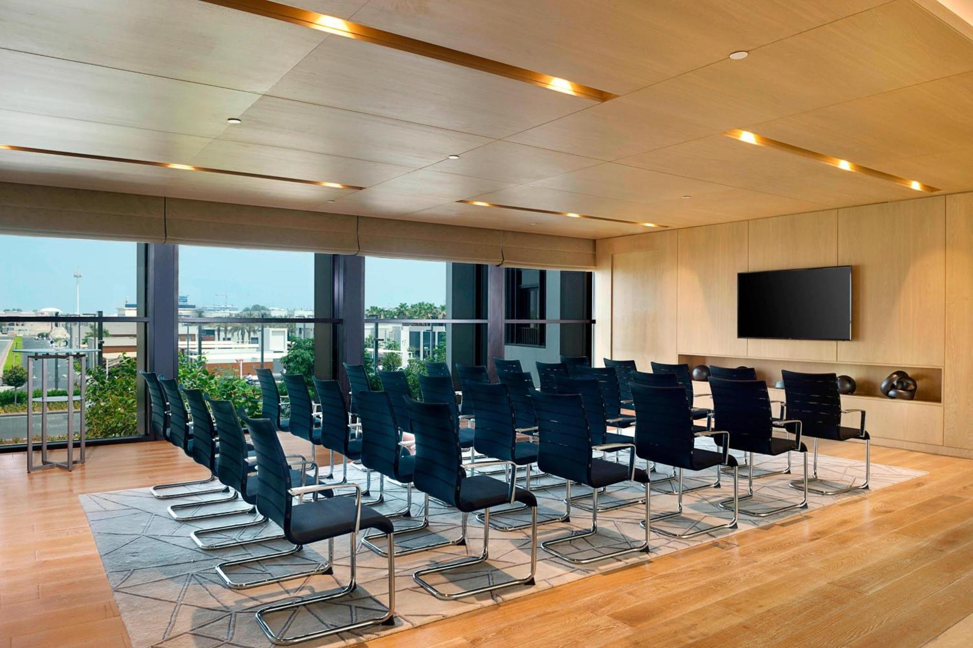 La Ville Hotel & Suites City Walk Dubai, Autograph Collection Exterior foto Meeting room at the Westin Mumbai International Airport